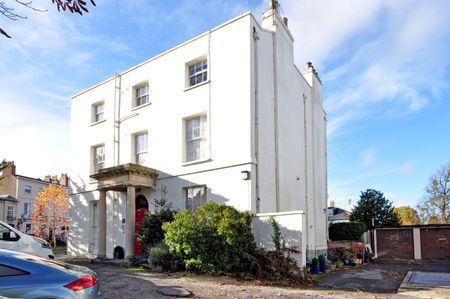 Montpellier Parade, Cheltenham, Gloucestershire - Photo 5