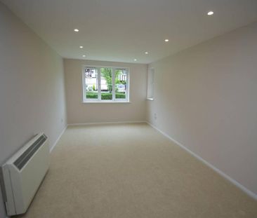 1 bedroom flat to rent - Photo 6