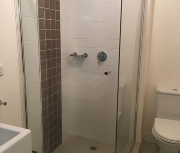 Studio Apartment in Heart of Adelaide - Photo 6