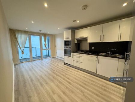 1 bedroom flat to rent - Photo 4