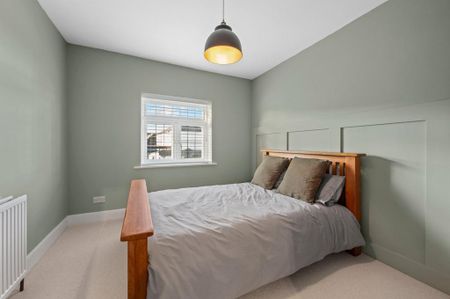 3 bedroom semi-detached house to rent - Photo 5