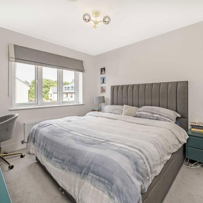 4 bedroom detached house to rent - Photo 1