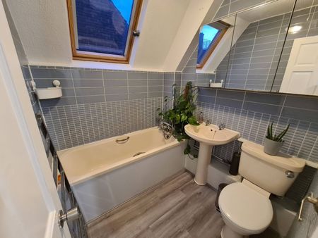 1 Bed Semi-Detached House, Abbey Gardens, SE16 - Photo 5