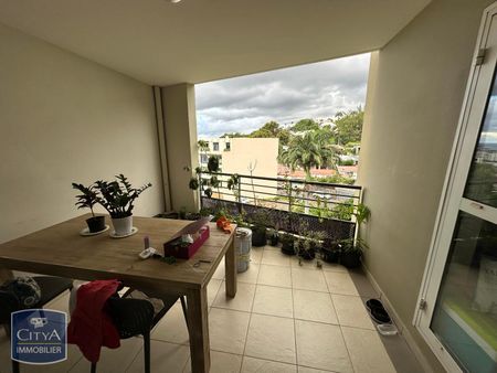 Location Appartement 3 pièces 78m² ST DENIS 97400 - Photo 5