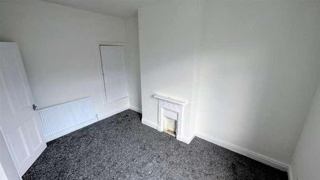 Nashville Terrace, BD22 - Photo 2