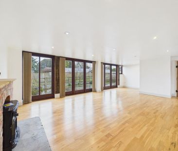 4 bedroom barn conversion to rent - Photo 3