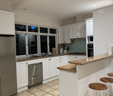 Marrickville - Photo 2