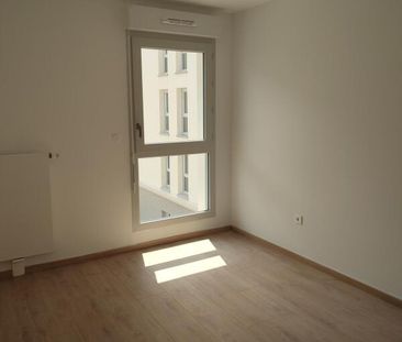 Location Appartement 2 pièces 47m² LUCE 28110 - Photo 5