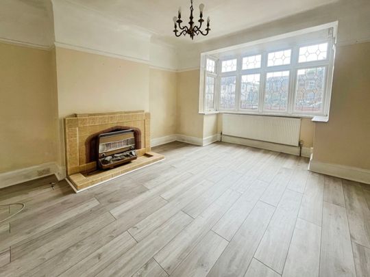 4 bedroom House To Let - Photo 1