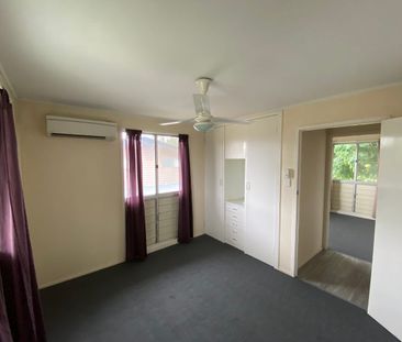 UNIT WITH 2 BEDROOMS & 1 BATHROOM EACH, ON LARGE BLOCK WITH PLENTY ... - Photo 2