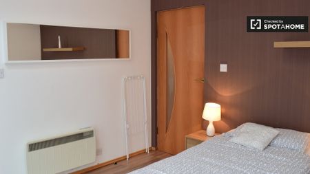 2-bedroom apartment to rent in Drimnagh, Dublin - Photo 2