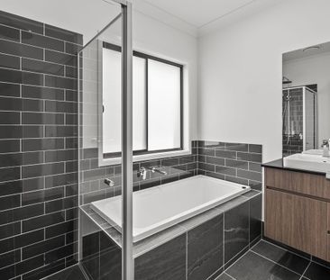 15 Archibald Street, Greenbank QLD 4124 - House For Rent | Domain - Photo 4