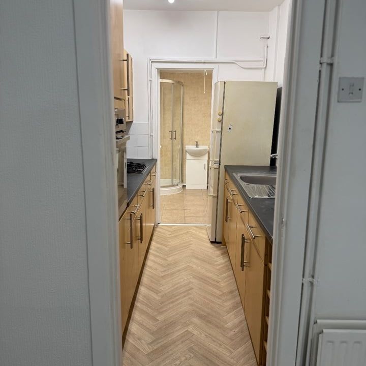 Studio Flat, Sparkbrook St, CV1 - Photo 1