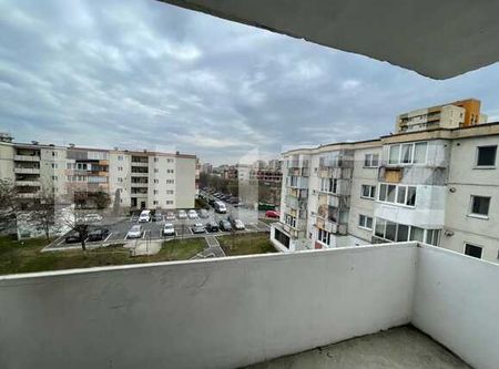 Apartament de 3 camere, decomandat, 64 mp, parcare, zona Tasnad - Photo 2