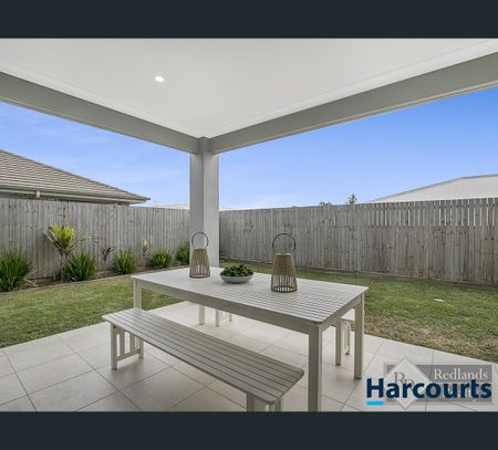 17 Cardwell Circuit, Thornlands, Qld 4164 - Photo 3