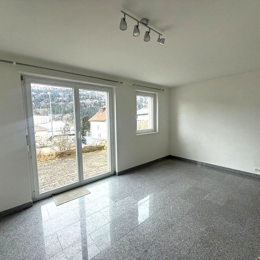 St-Imier, nice 2.5 room apartment with terrace, garage, garden - Foto 1