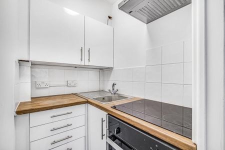 Studio to rent - Photo 2