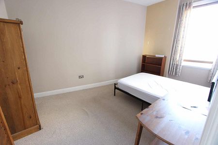 Flat 2, 29 High Street, Maidstone, Maidstone, ME14 1JF - Photo 5