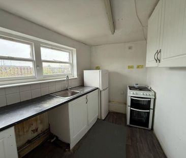 3 bedroom maisonette to rent - Photo 1