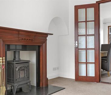 3 bedroom semi-detached house to rent - Photo 1