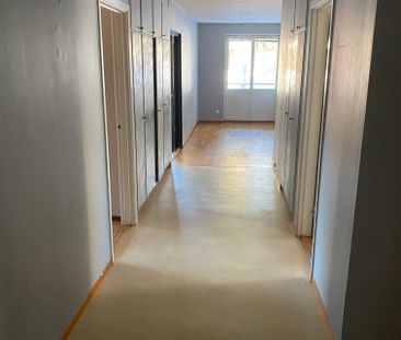 Bergsvägen, Fellingsbro - Photo 5