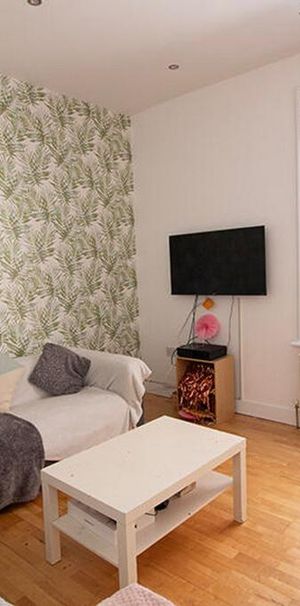 5 bedroom flat to rent - Photo 1