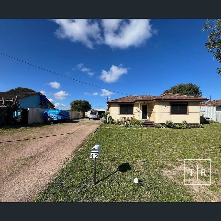 42 Winston Way, Nulsen, WA 6450 - Photo 2