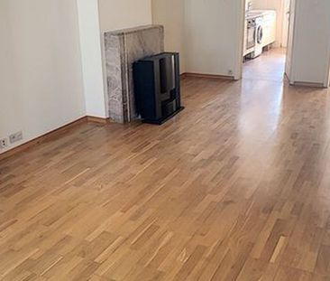 Appartement te huur in Etterbeek voor € 890 met 1 slaapkamer - Foto 2