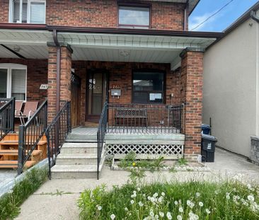 For Lease - 245 Mcroberts Avenue Unit# 1, Toronto, Ontario - Photo 4
