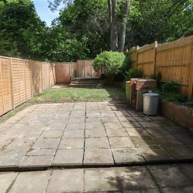 Brackendale, Hastings - Photo 1