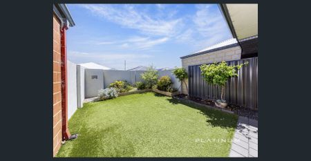 FRESHLY PAINTED MODERN HOME WITH STUDY AND ENTERTAINMENT – WALKING DISTANCE TO ALL AMENITIES, SCHOOLS AND PARK - Photo 2