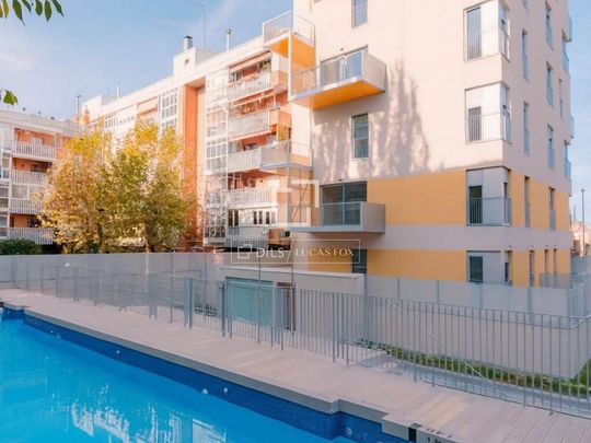 Luxury Apartment for rent in Madrid, Autonomous Region of Madrid - Photo 1