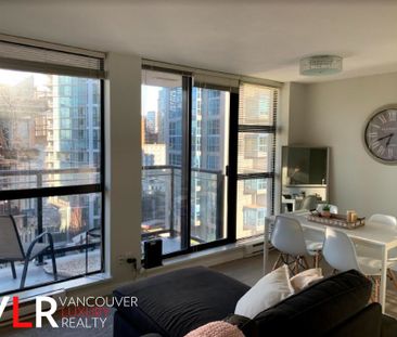 Condo in Downtown Vancouver, BC - Photo 4