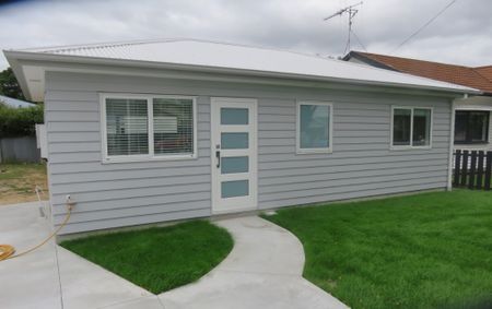 Modern and well designed, two bedroom, one bathroom, single level home. - Photo 2