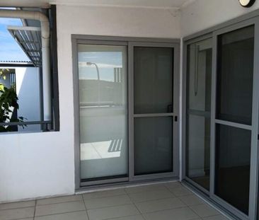 Unfurnished 2 Bed Apartment for Rent - Photo 5