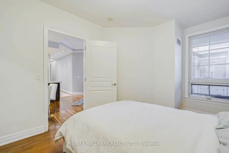 20 Burkebrook Place #407 - Photo 4