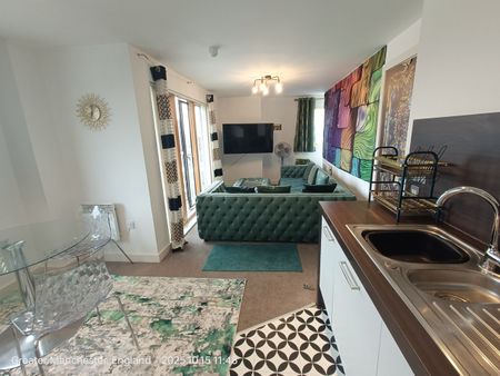 2 Bed Flat, Lord Street, M4 - Photo 4