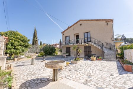 CHAMBRE A LOUER DANS UNE BELLE MAISON AVEC EXTERIEUR ET STAT - Photo 2