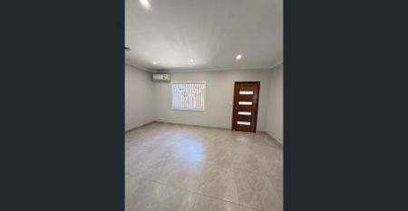 Modern and Spacious! - Photo 4