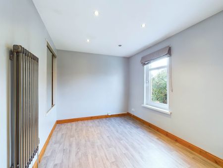 Price £1,550 pcm - Available Now - Unfurnished - Photo 2