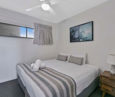 Waterfront Fully Furnished Apartment Close to Hospital! - Photo 1