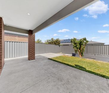 3 Allure Dr, Greenvale, Vic 3059 - Photo 3