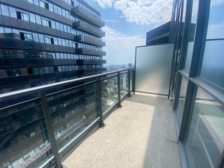 For Lease - 45 Charles Street Unit# 5310, Toronto, Ontario - Photo 2