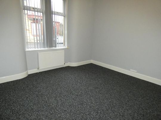 1 bedroom ground floor flat to rent - Photo 1