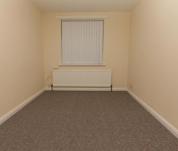 30 Ballynoe Gardens, Bangor, BT19 1SA - Photo 3