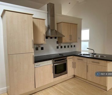 1 bedroom penthouse to rent - Photo 1