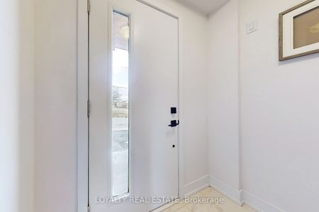 For Lease - 38A-Lower Monclova Road, Toronto, Ontario - Photo 2