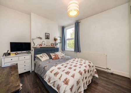 Leopold Road, SW19 7BD, London - Photo 2