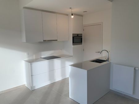 Lichtrijk Nieuwbouwappartement met 2 SLPK in Roeselare - Foto 4