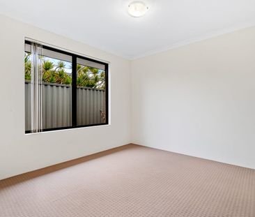 132 Countess Circuit, South Yunderup, WA 6208 - Photo 5